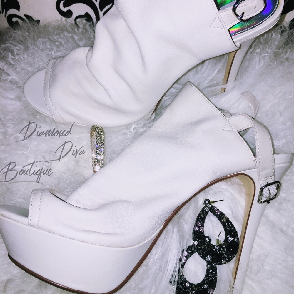 NEW Steve Madden Bone Leather Fawnaa Stiletto